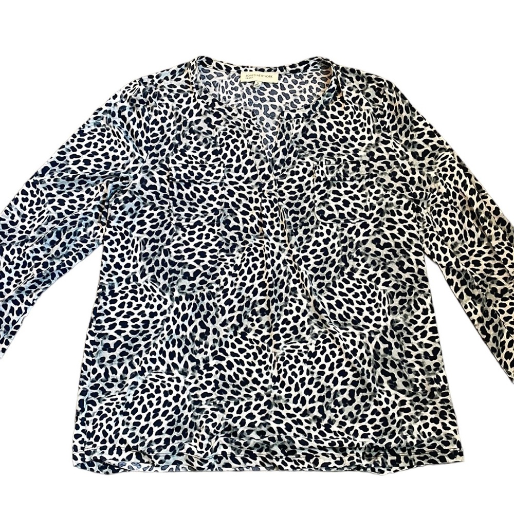 Jones New York Sport Leopard Print Long-Sleeve V-Neck Blouse—Women’s XL